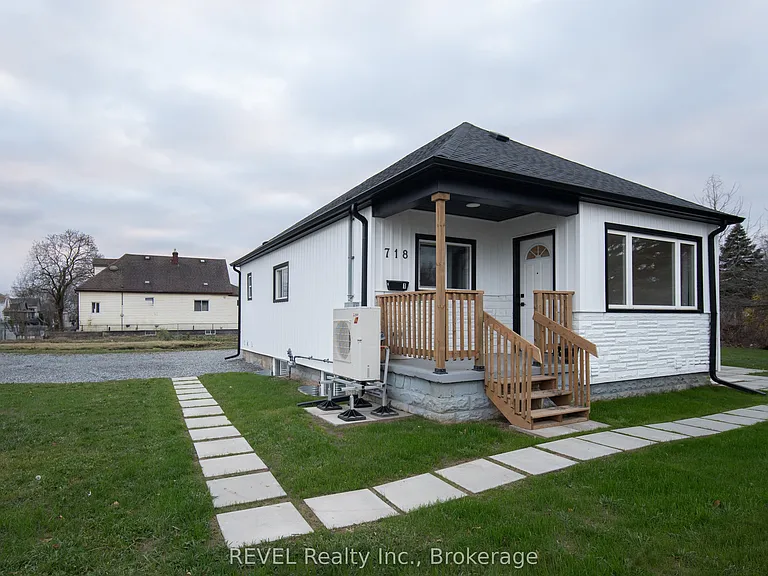 718 Ontario Rd #UPPER — Photo 13