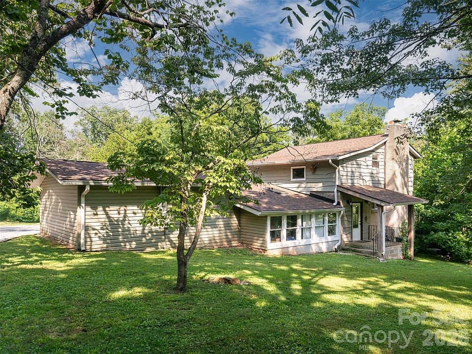 1st image of 61 Sherwood Forest Dr