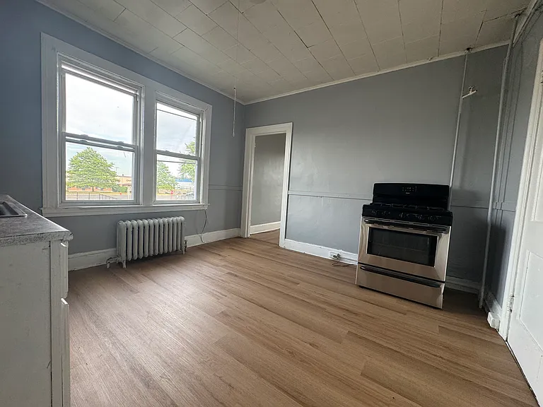 14 Standish St #2E — Photo 7