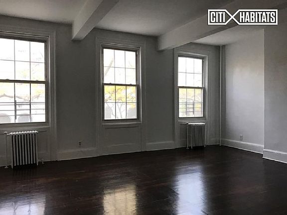 2nd image of 491 Hudson St