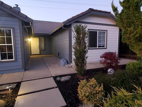 3rd image of 3257 Grace Dr