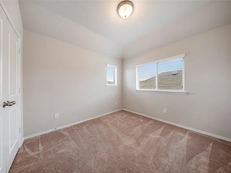 5031 Chestnut Orchard Dr — Photo 33