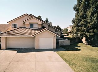 1566 E D St, Oakdale, CA 95361