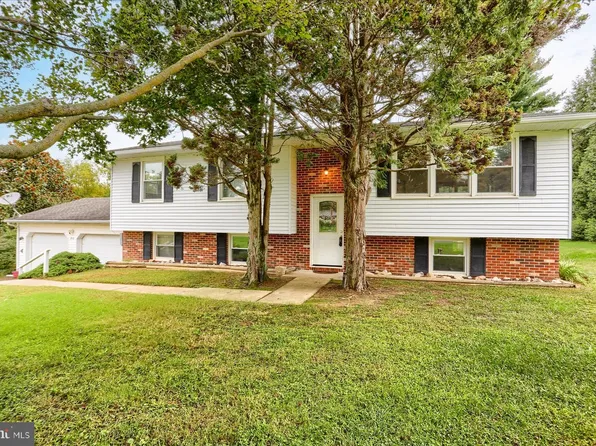 810 Stone Haven Dr, Jarrettsville, MD 21084