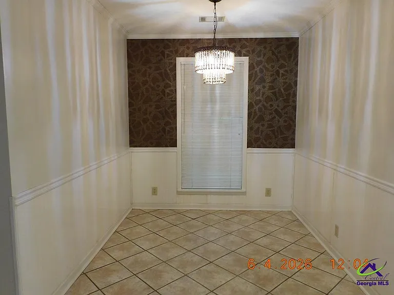 112 Charleston Ct — Photo 9