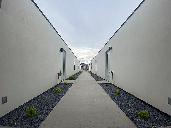 3rd image of 1300 W Iris Ave #A