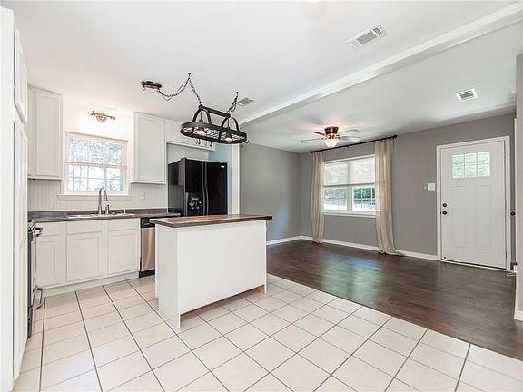 2nd image of 5811 Brooklawn Dr