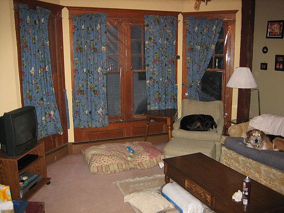 Living or dining of upper apt