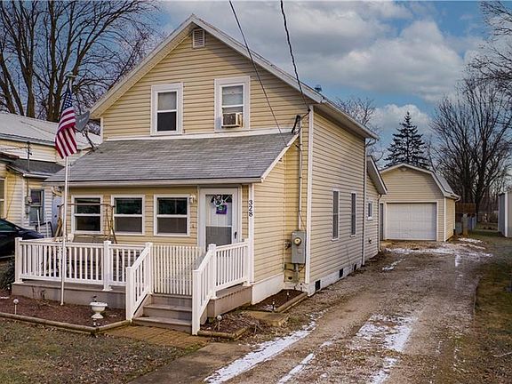 3rd image of 328 W Main St