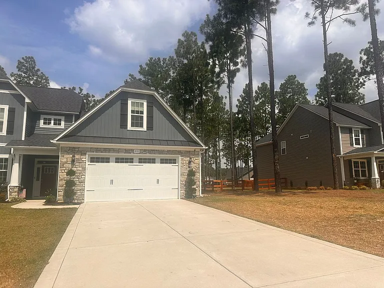 201 Thistleberry Dr — Photo 4