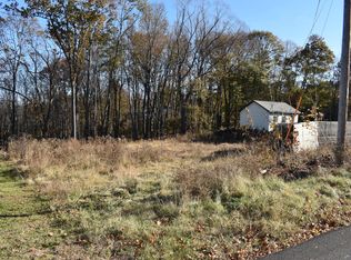 16 Perry St, Lincoln, ME 04457