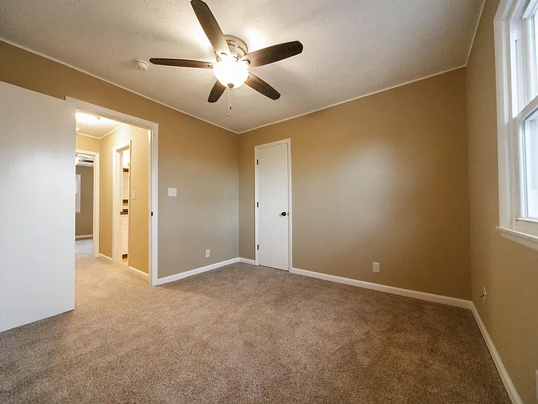 460 California St #4 — Photo 28