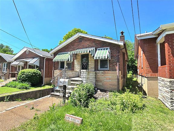 2nd image of 2125 Knox Ave