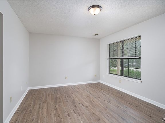 5th image of 3820 64th Ave