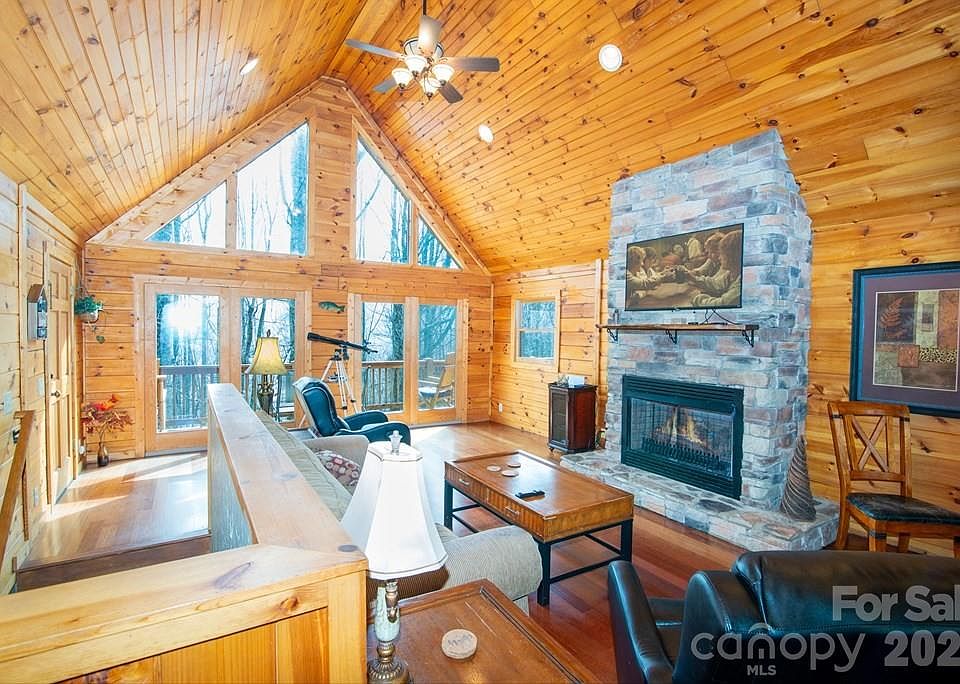 1st image of 675 Forest Valley Rd