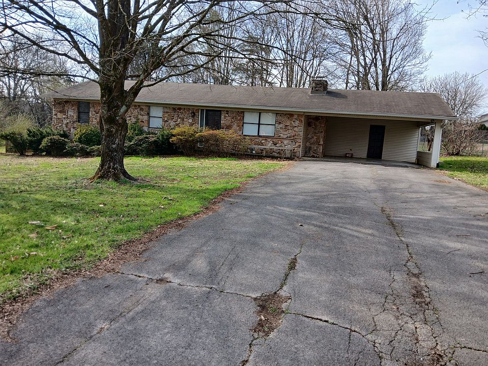 1st image of 226 Hillview Dr NW