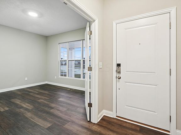 4th image of 3600 Crimson Stone Dr