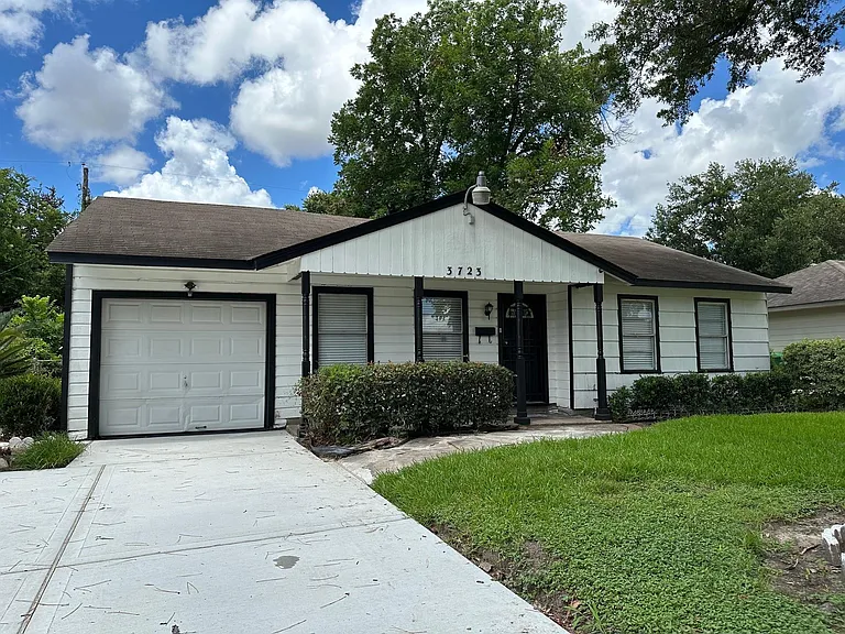 3723 Cosby St — Photo 2