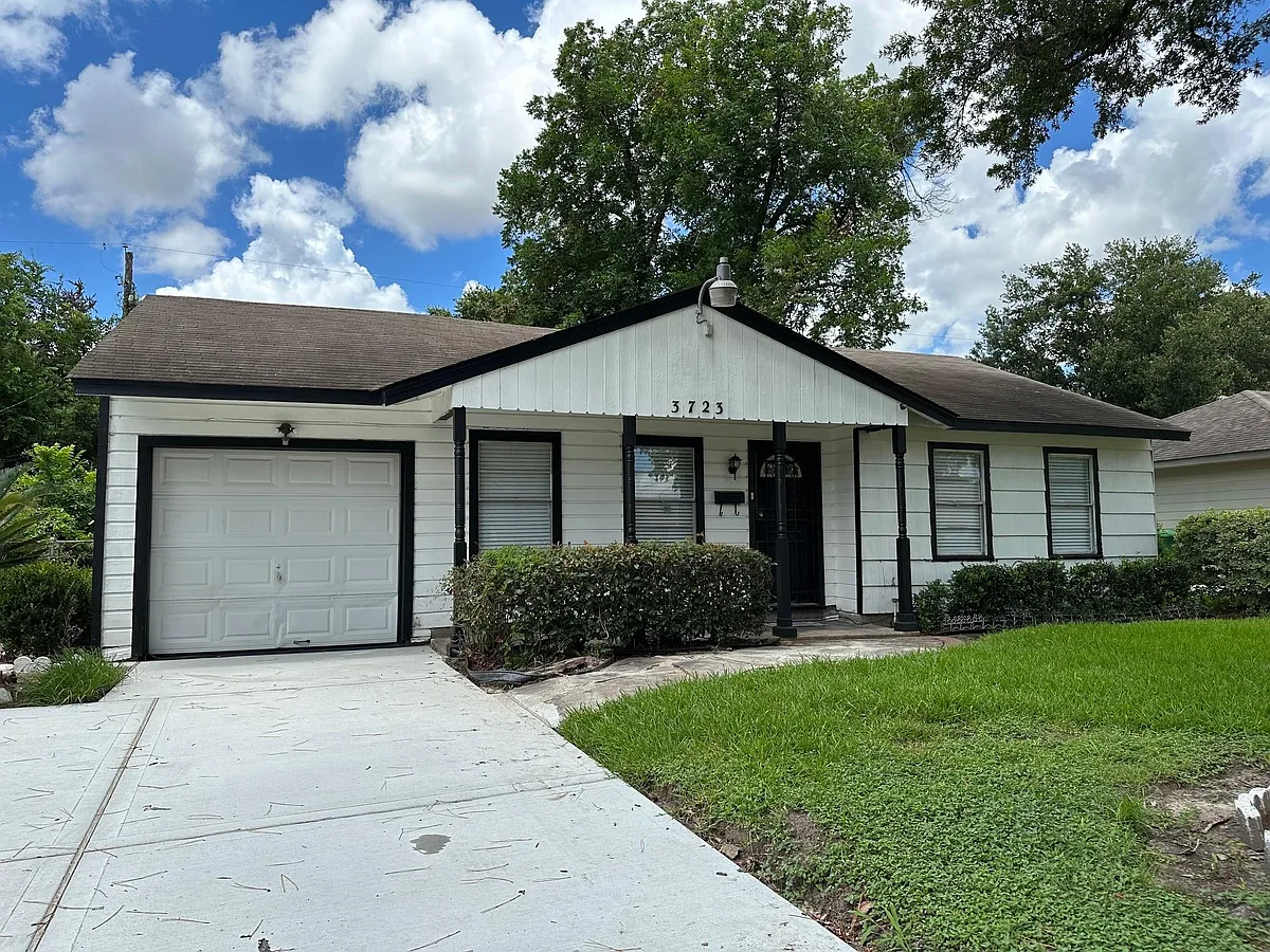 Building Photo - 3723 Cosby St