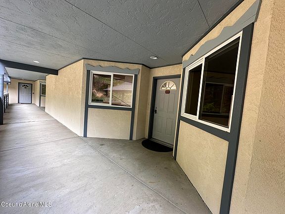 2nd image of 75 Silver Ridge Cir APT 203