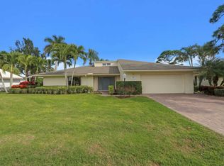 13876 Greensview Dr, Palm Beach Gardens, FL 33418
