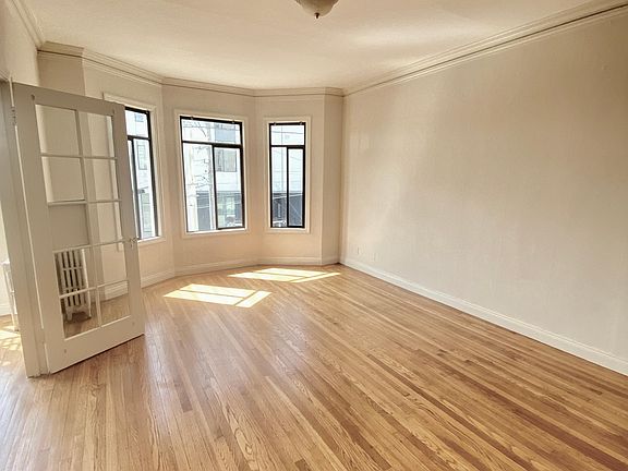 2nd image of 2760 Sutter St APT 205