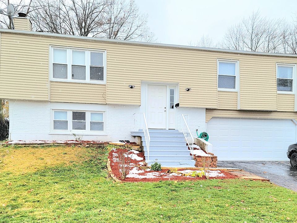 1st image of 4516 Blackhawk Ln