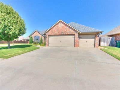 9041 NW 82nd St, Yukon, OK, 73099