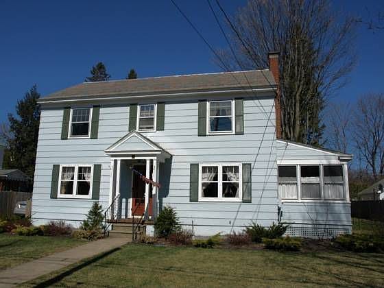 1st image of 49 Sheridan St