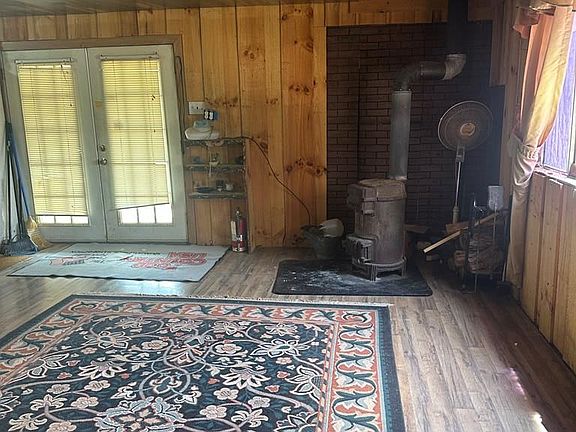 5th image of 1038 Big Rock Rd