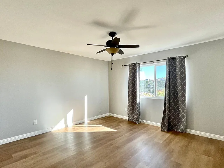 13556 Samantha Ave — Photo 24