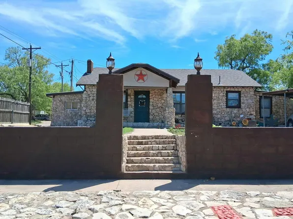 1717 W Avenue I, San Angelo, TX 76901
