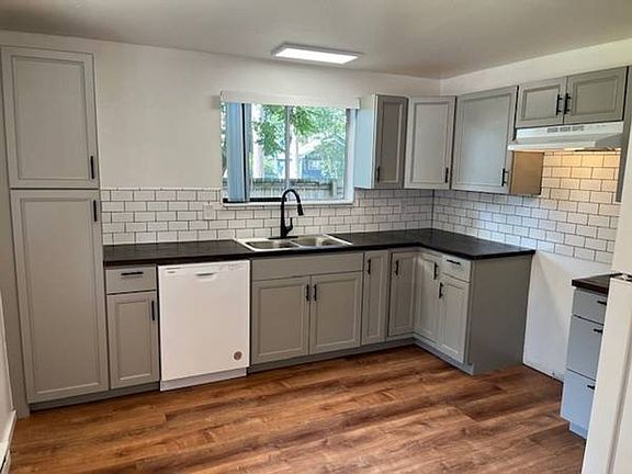2nd image of 14424 & 14428 Washington Ave SW #1