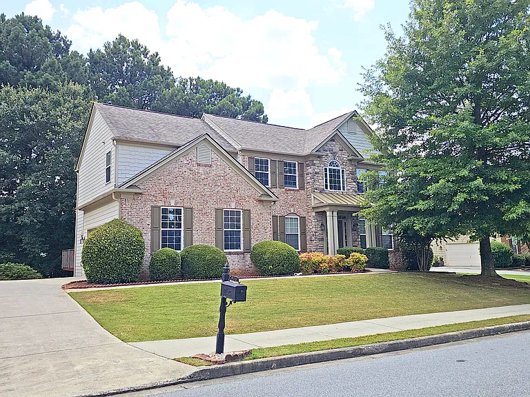 935 Blackmar Way — Photo 1