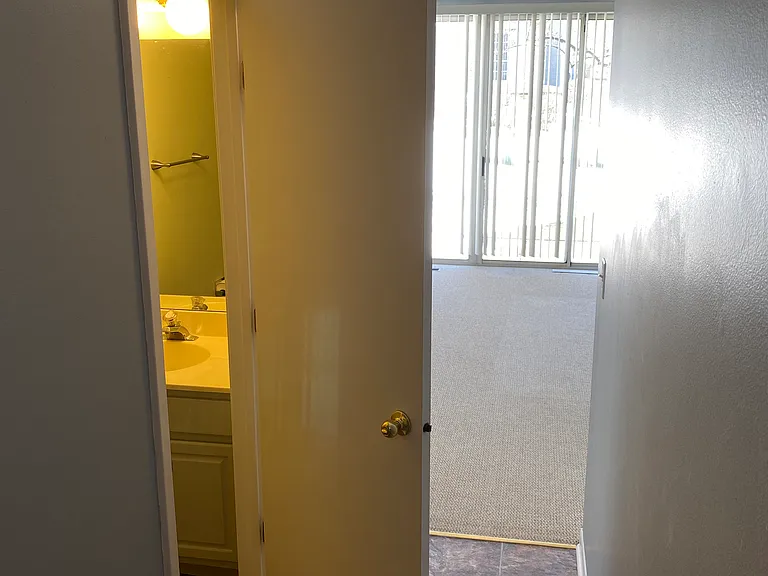608 Woodhaven Dr — Photo 6