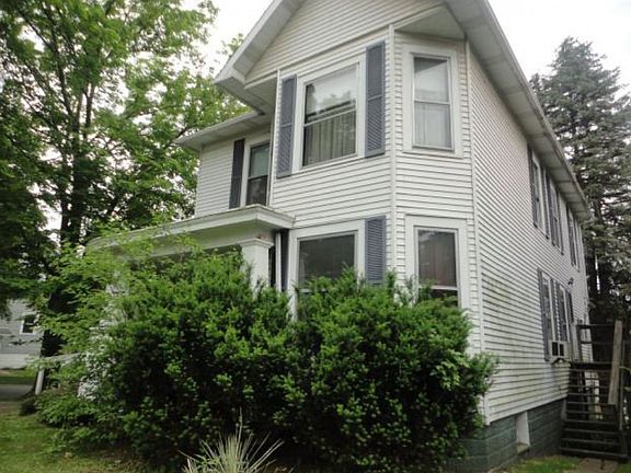 5th image of 403 N 10th St