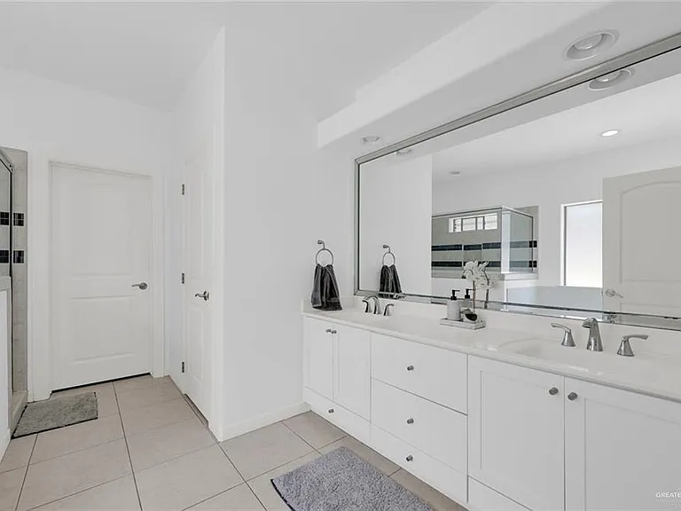 612 E Thornhill Ave — Photo 18