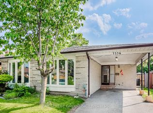3336 Ivernia Rd, Mississauga, ON L4Y 3E8