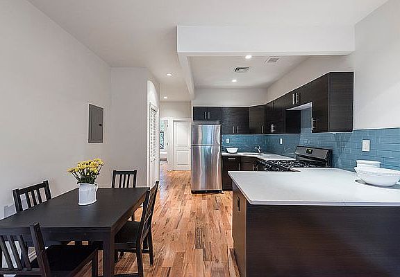 5th image of 496 Van Buren St APT 2
