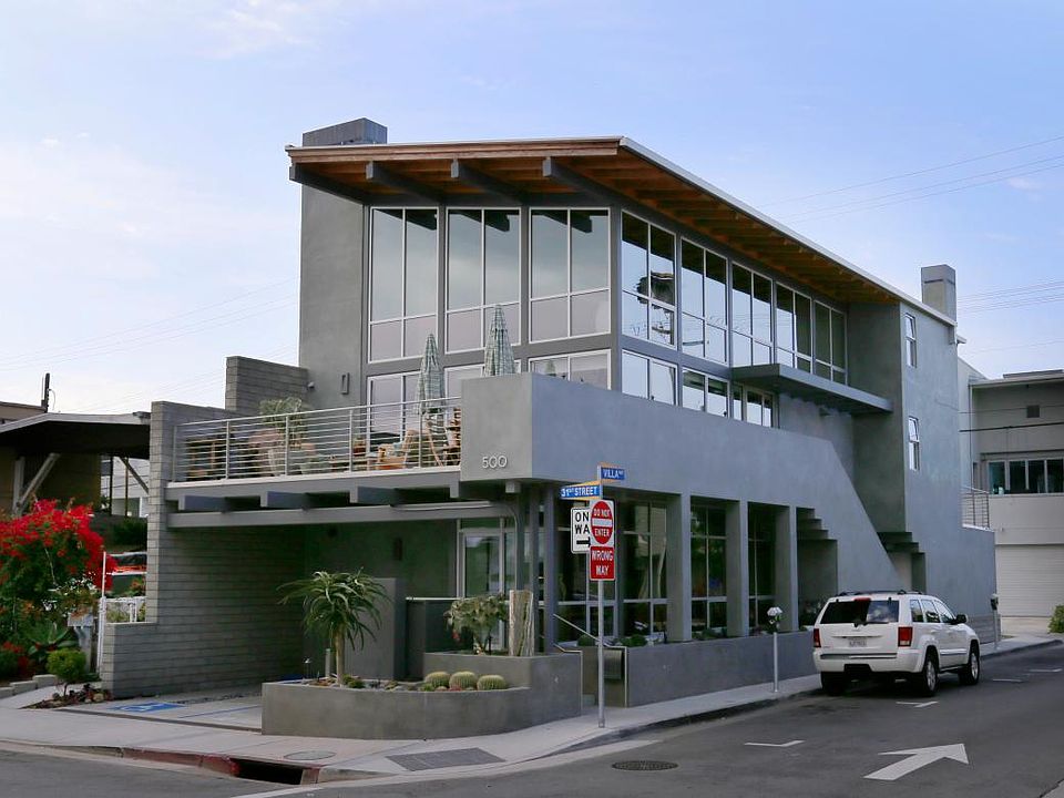 1st image of 3012 Villa Way