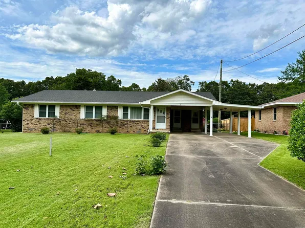 5 Oakwood Manor Dr, Sherwood, AR 72120