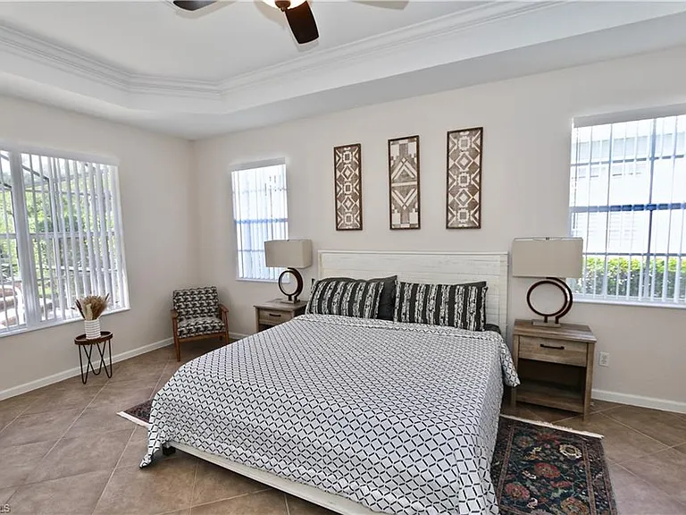 15578 Vallecas Ln — Photo 13