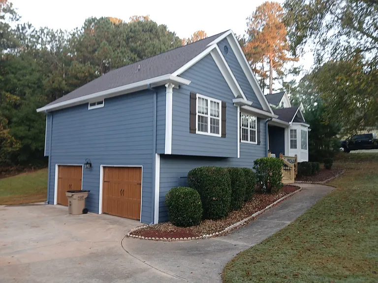 411 Hearthstone Way — Photo 3