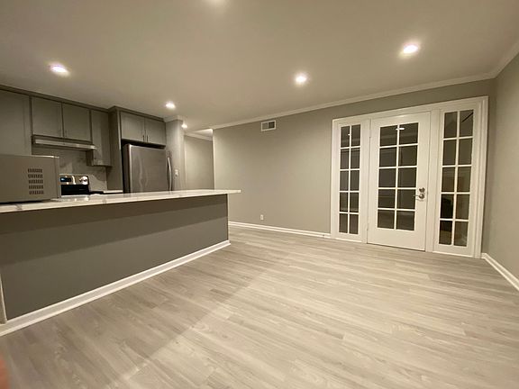 4th image of 1763 Wade Ave