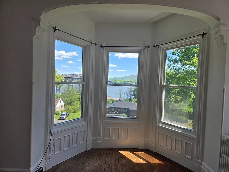 514 Grand Ave — Photo 5