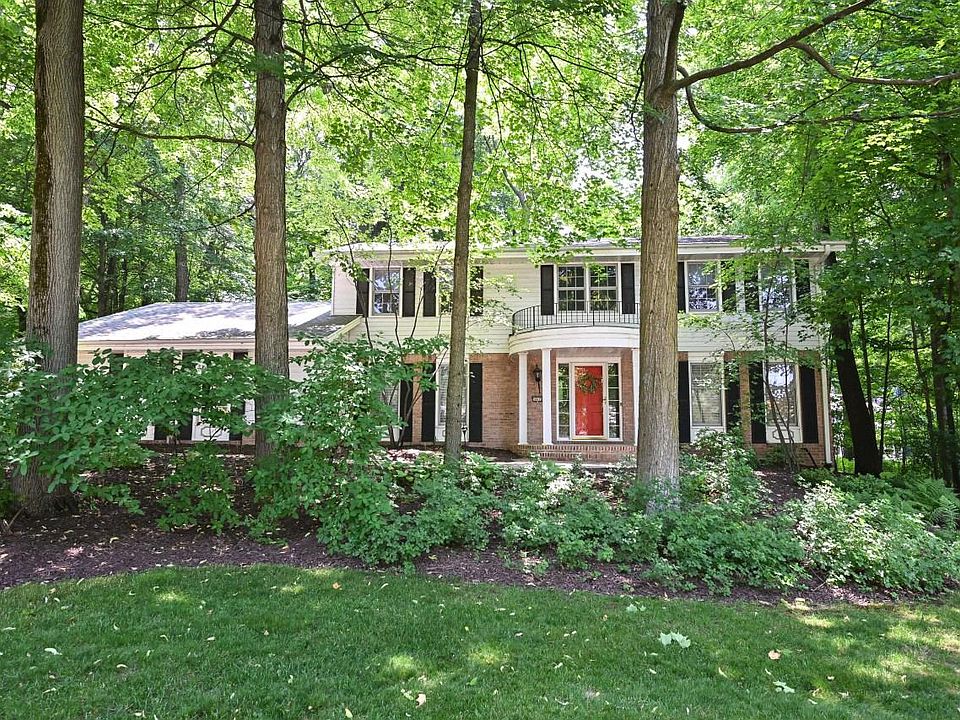 1st image of 18435 Le Chateau DRIVE