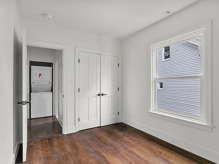 8 Cross St #2 — Photo 12