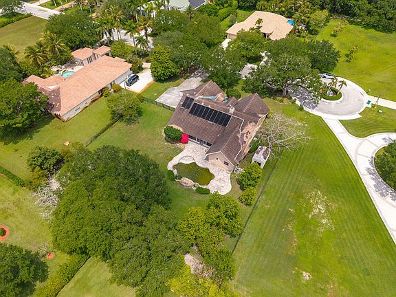 4th image of 13360 SW 36th Court