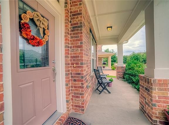 4th image of 5404 Hampshire Dr