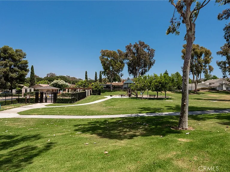 18671 Paseo Cortez — Photo 27